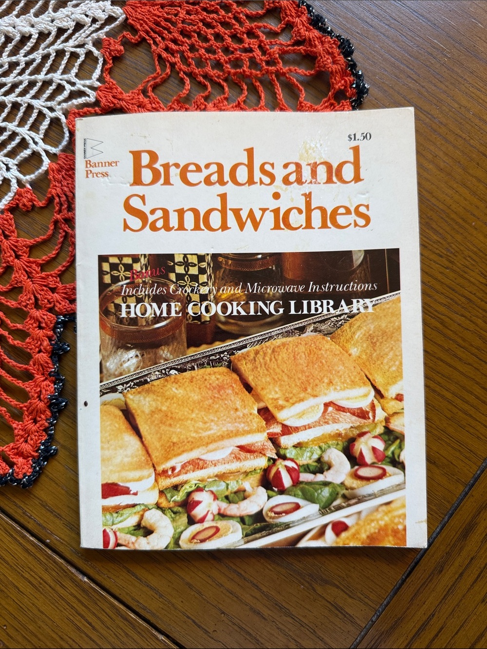 Vintage 1978 Breads & Sandwiches Cookbook Banner Press Retro Recipes